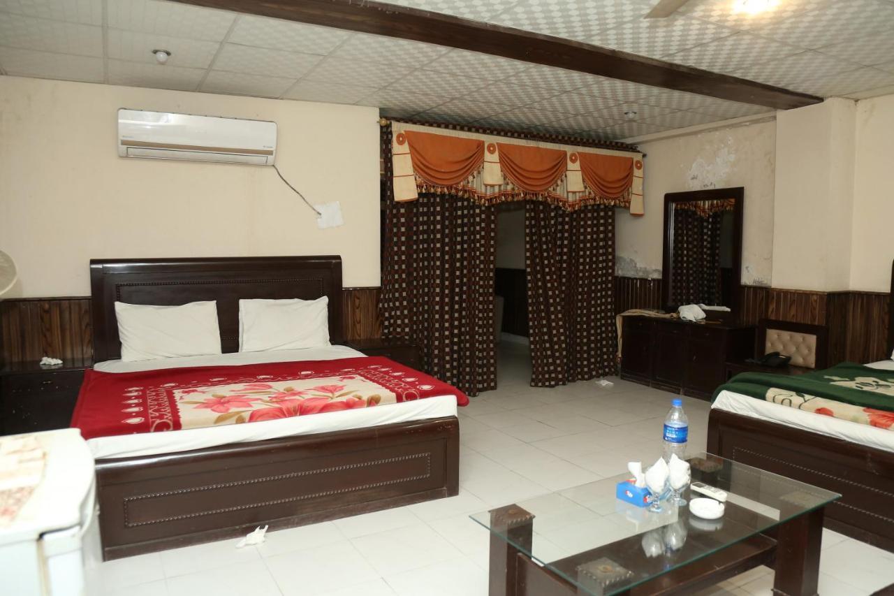 Hotel Pace Inn Multan Exterior foto